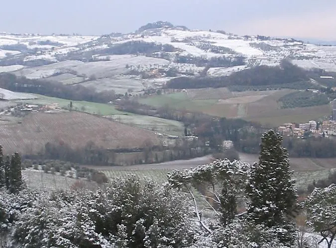 בית חווה Tenuta Il Corno סן קאסיאנו ב-ואל די פזה